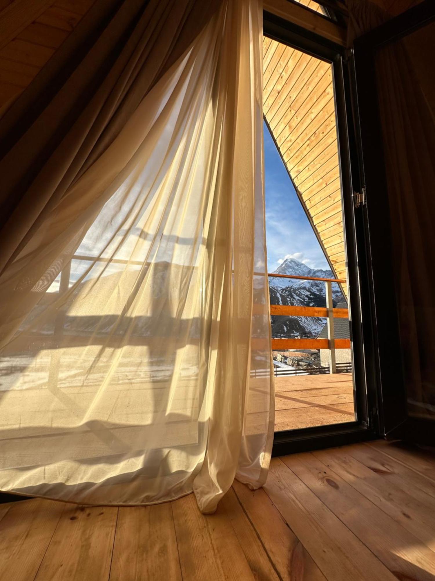 Aura Cottages Kasbegi Buitenkant foto