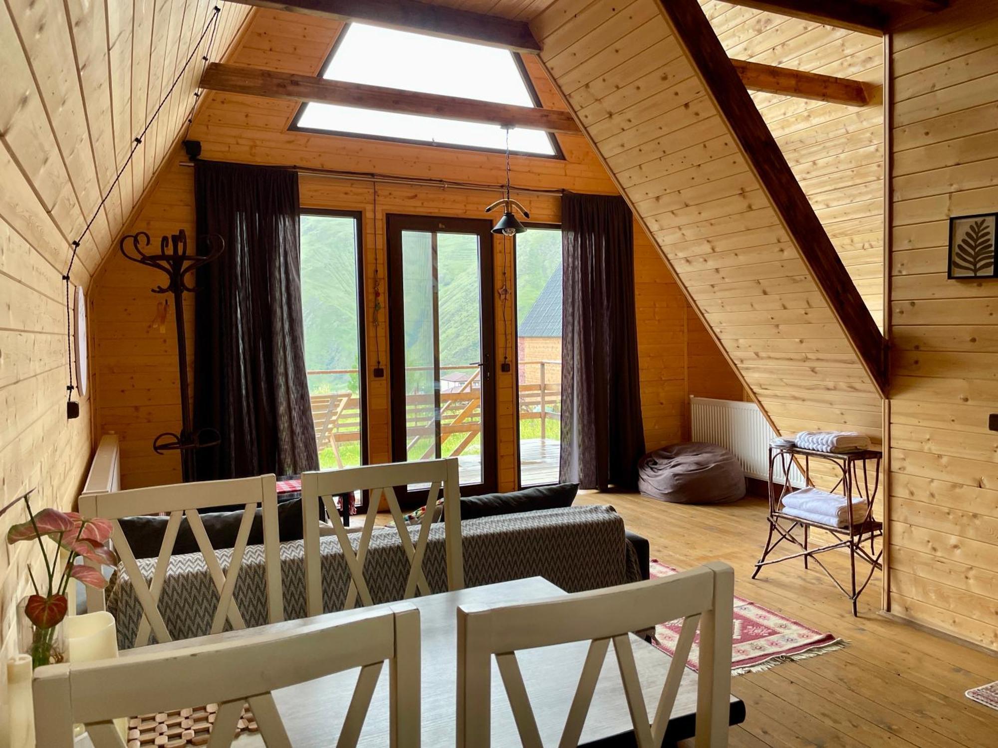 Aura Cottages Kasbegi Buitenkant foto